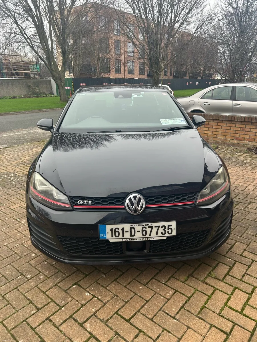Volkswagen Golf GTI