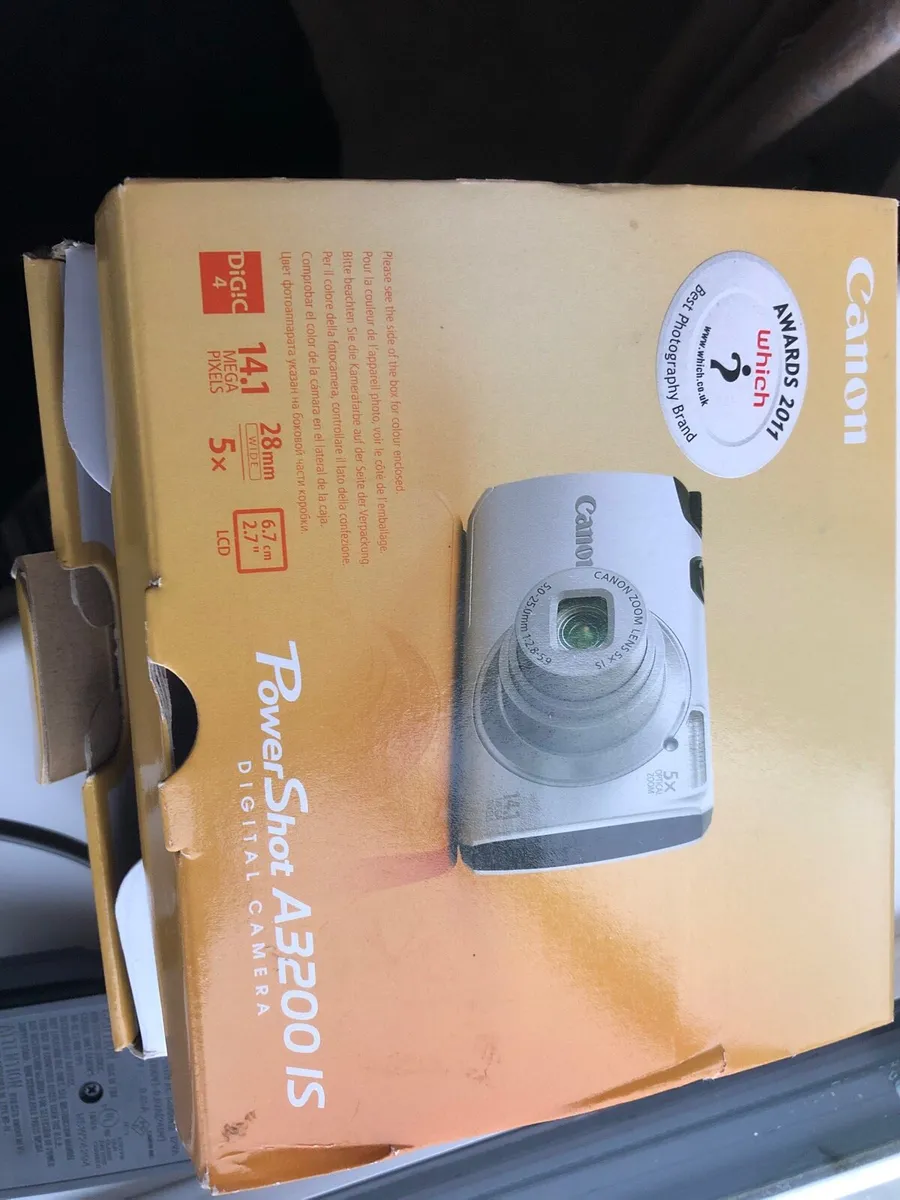 Canon A3200is digital camera