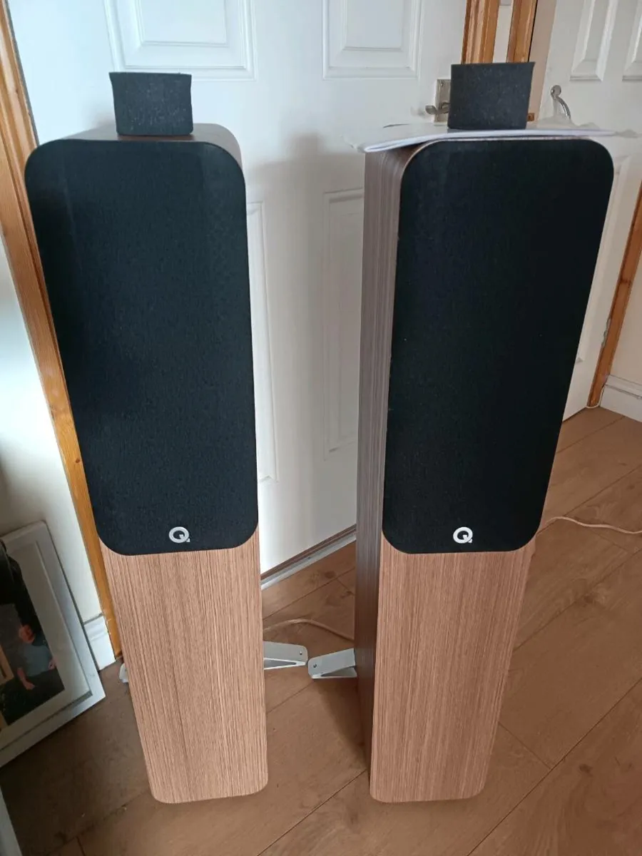Q Acoustics 5040 speakers
