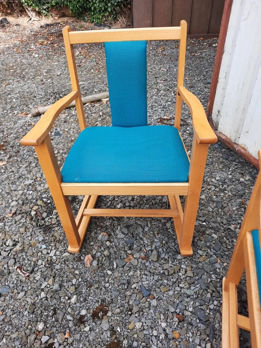 Carver chair