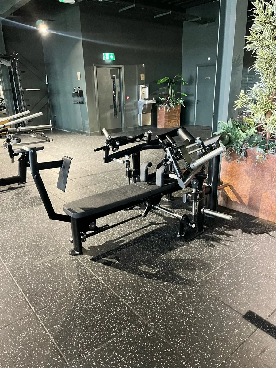 Gym80 Chest Bench Press