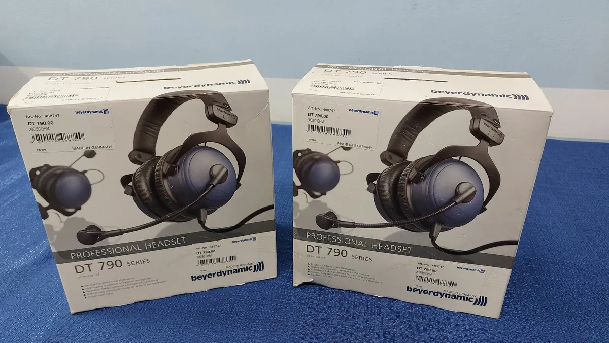 Beyer Dynamic Professional DT790 Headset