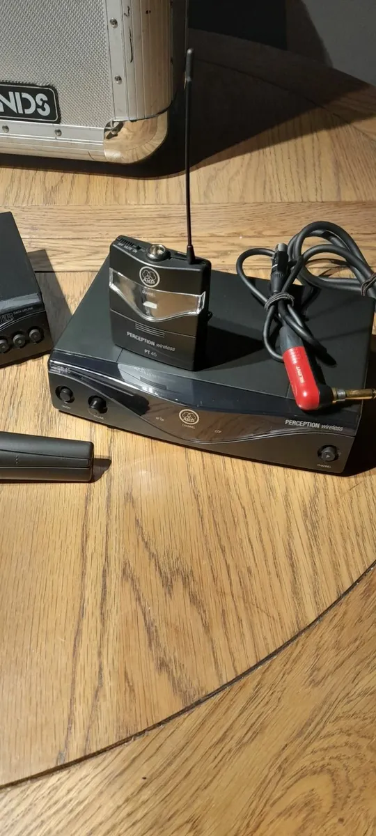 Akg wireless microphone