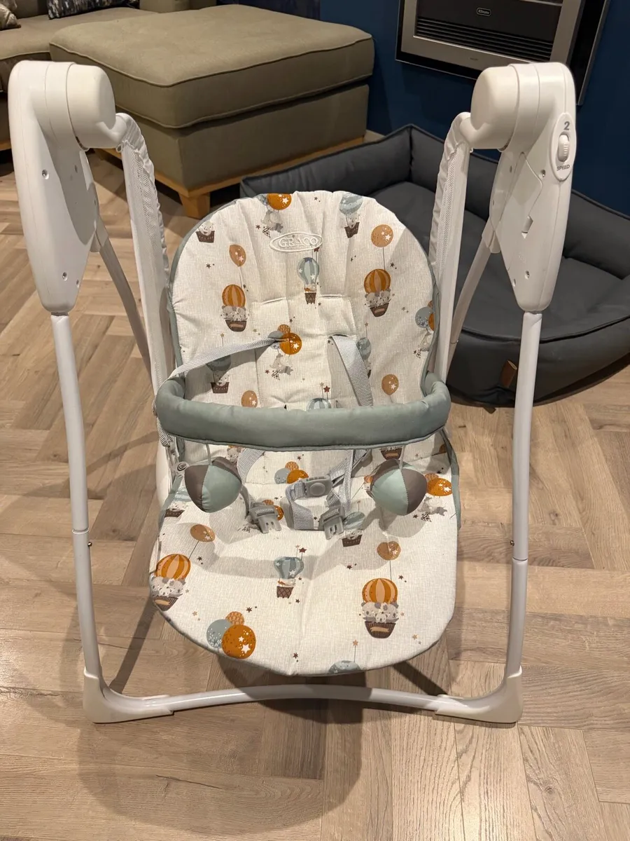 Baby swing … like new