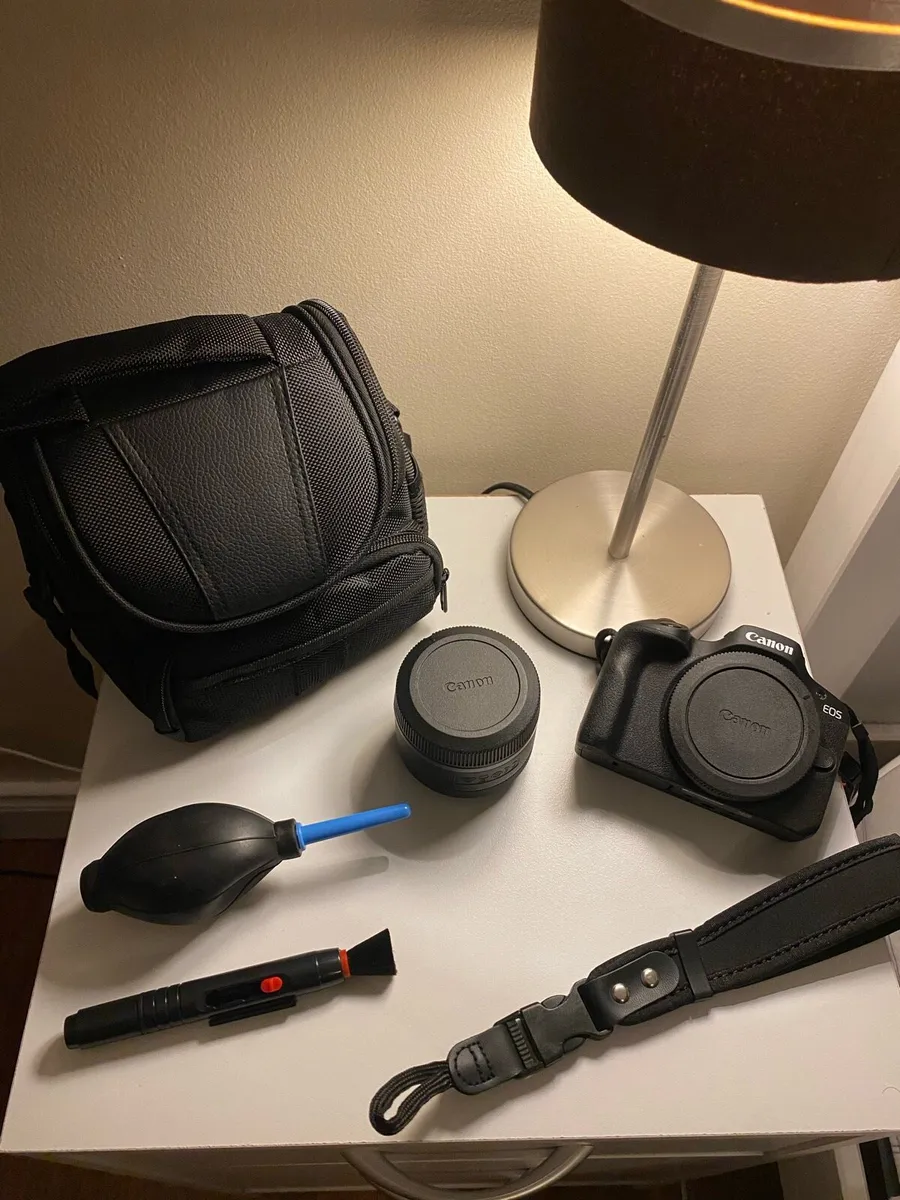 Camera Canon Eosr100+RF 50mm F1.8STM Lense+Kit