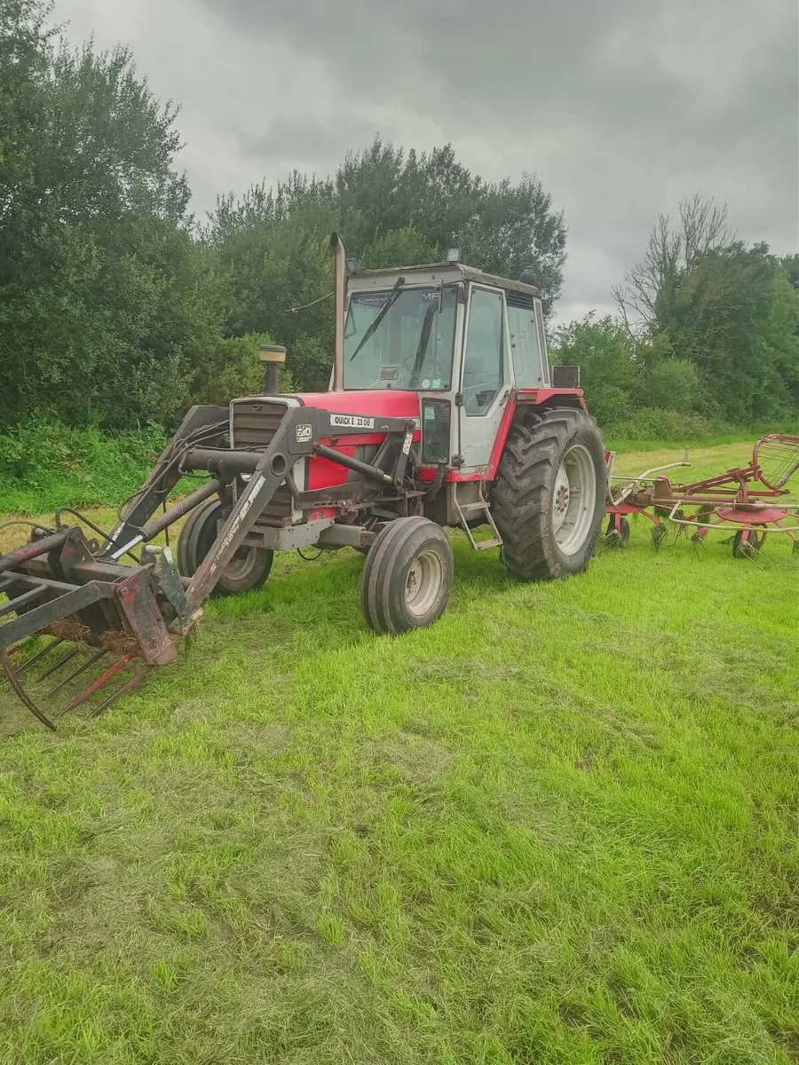 Massey Ferguson 698T