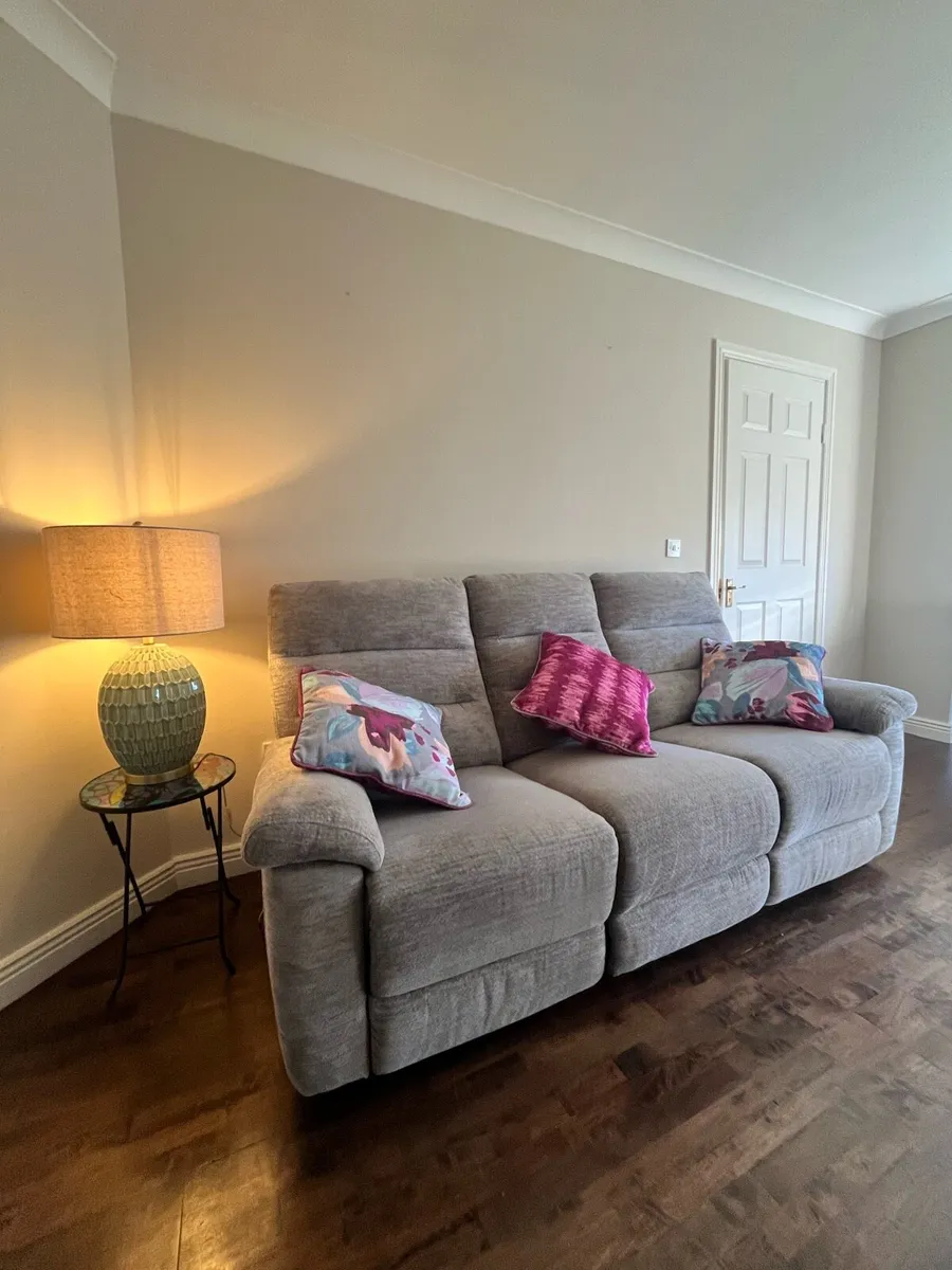 3 seater electric recliner couch + armchair