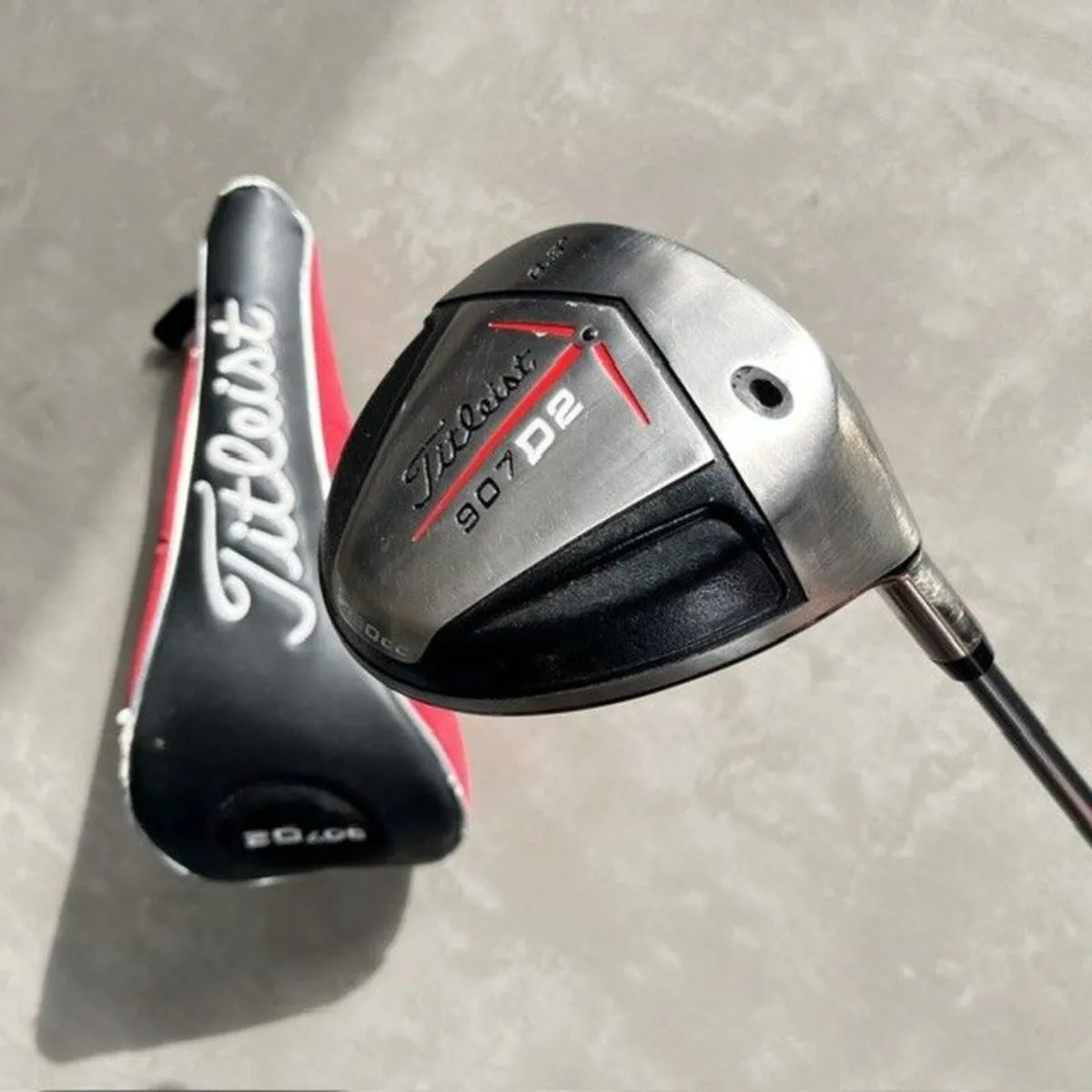 Titleist 907 D2 Driver - Super Condition