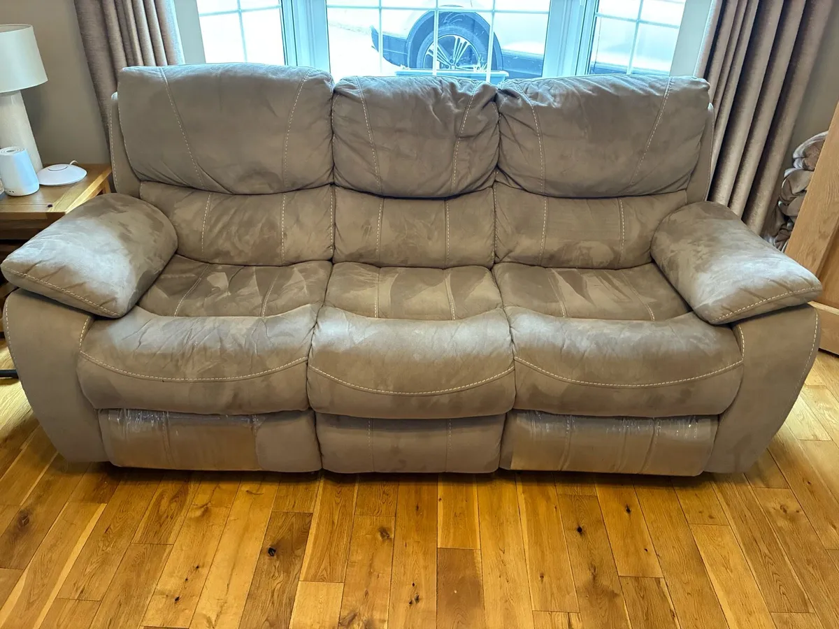 3 Seater & Armchair Recliners